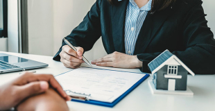 Courtier en assurance habitation : est-ce vraiment intéressant ?