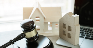 Emprunter pour un achat immobilier aux enchères : comment faire ?