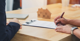 Fausse déclaration pour son assurance de prêt immobilier : risques et conséquences