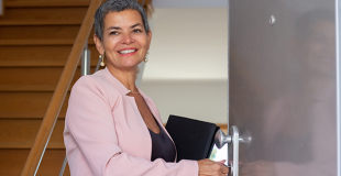 House manager : quel est ce nouveau métier où on délègue la gestion de sa maison ?