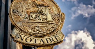 Achat/vente d'un bien immobilier : un ou deux notaires ? Avantages et inconvénients