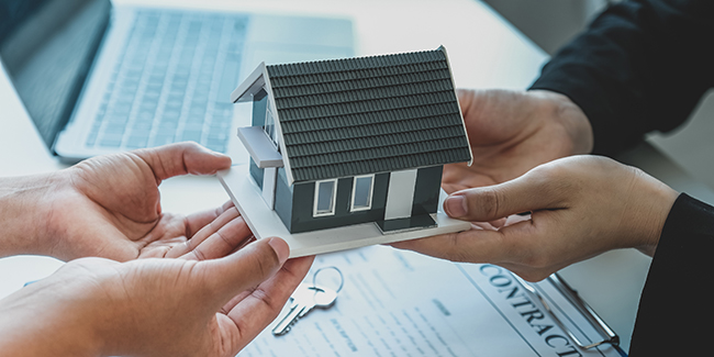 Quand commence-t-on à payer l'assurance de prêt immobilier ?