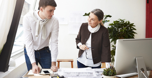 Courtier en assurance dommages ouvrage : quel avantage financier ?