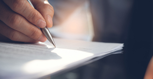 Quelle procédure pour résilier une assurance décennale ?