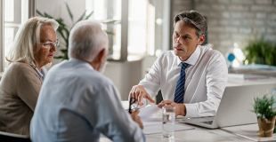 Assurance de prêt immobilier à plus de 50 ans : conseils et simulation