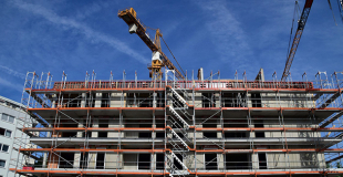 Assurance décennale gros œuvre BTP : comment choisir ? Quel coût ?