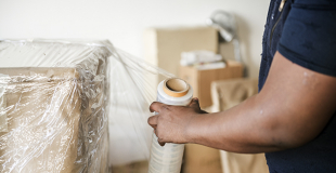 Déménagement tout compris, sans faire un carton : conseils et organisation !