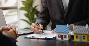 Sports et loisirs à risque et assurance de prêt immobilier : conseils et comparateur