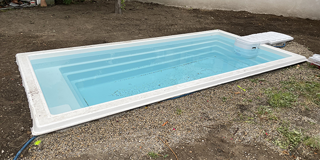 Piscine coque polyester : descriptif, prix, devis, budget de construction