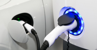 Prix Borne de Recharge : conseils, coût de pose, budget, devis !