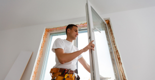 Entreprise Fenêtre : conseils, coût de pose, budget et prix 2025 !