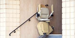 Prix monte-escalier extérieur 2025 : conseils, coût de pose, budget et devis !