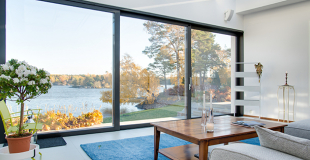 Prix porte-fenêtre sur mesure : conseils, coût de pose, budget, devis !